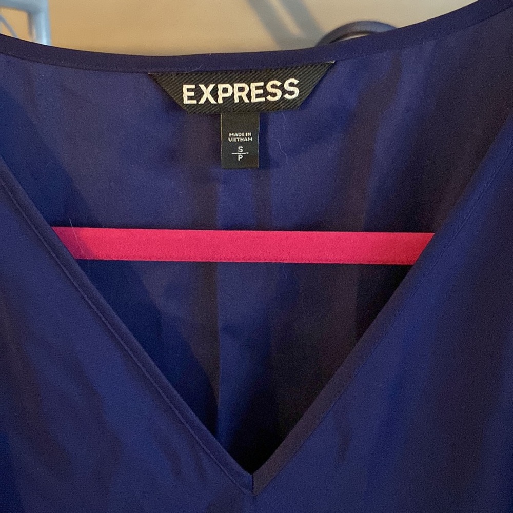 Express Top - Picture 2 of 2